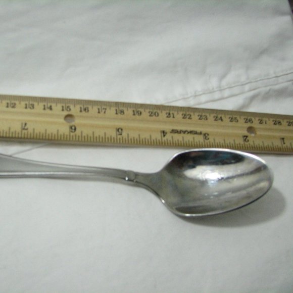 ONEIDA 18/10 GARNET PATTERN Place/Oval Soup Spoon 7 INCH - Picture 8 of 12